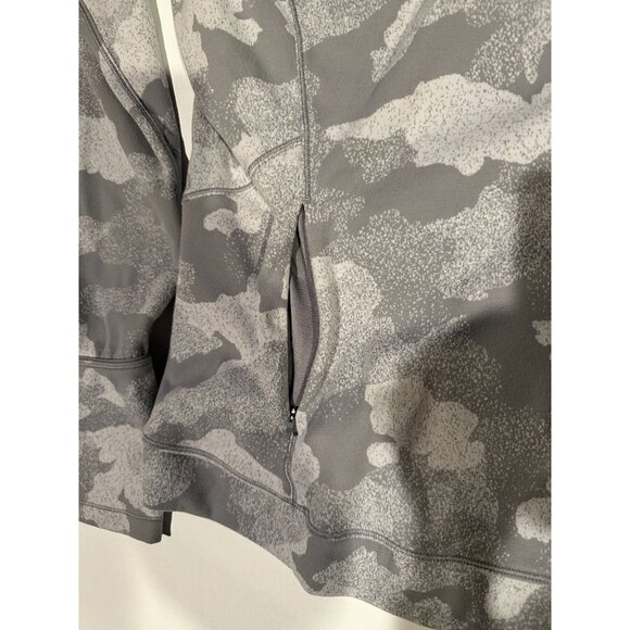 Lululemon Close to Crossing Shirt Size 10 Gray Camo Thumbholes Zip Back Pocket - Picture 6 of 16